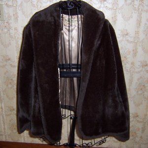 LADIES VINTAGE FAUX FUR JACKET